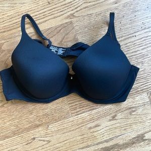 38B Soma Embraceable Perfect Coverage Black Bra